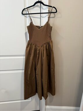 *NWT* Fashion Nova Brown V-Neck Spaghetti Strap Midi Dress